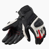 Guanti Dirt 4, un guanto moto con protezione TPU e pelle di capra. Da REV'IT!.